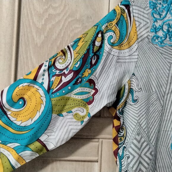 Indian Style Pakistani Suit, of Pants, Dress, and Dupatta, Size Small - Picture 6 of 14